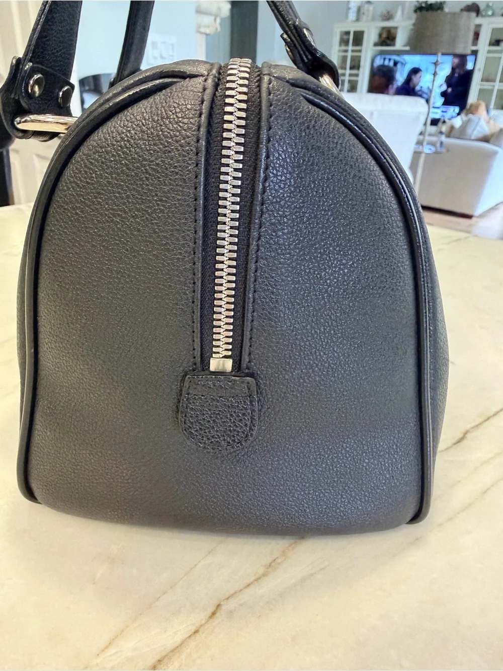 MCM Black Leather Duffel Satchel with Silver Hardware - Picture 3 of 10